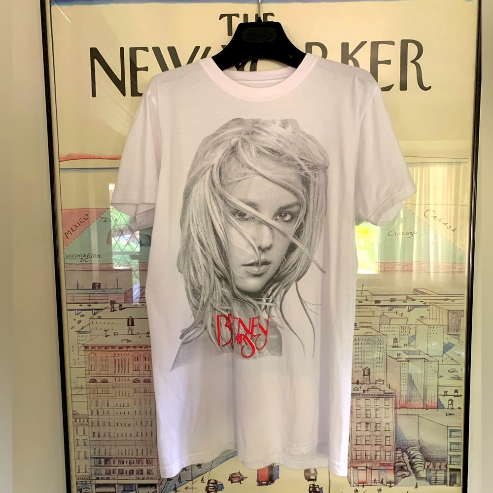 Britney Spears 2011 Femme Fatal tour T 100% cotton size M